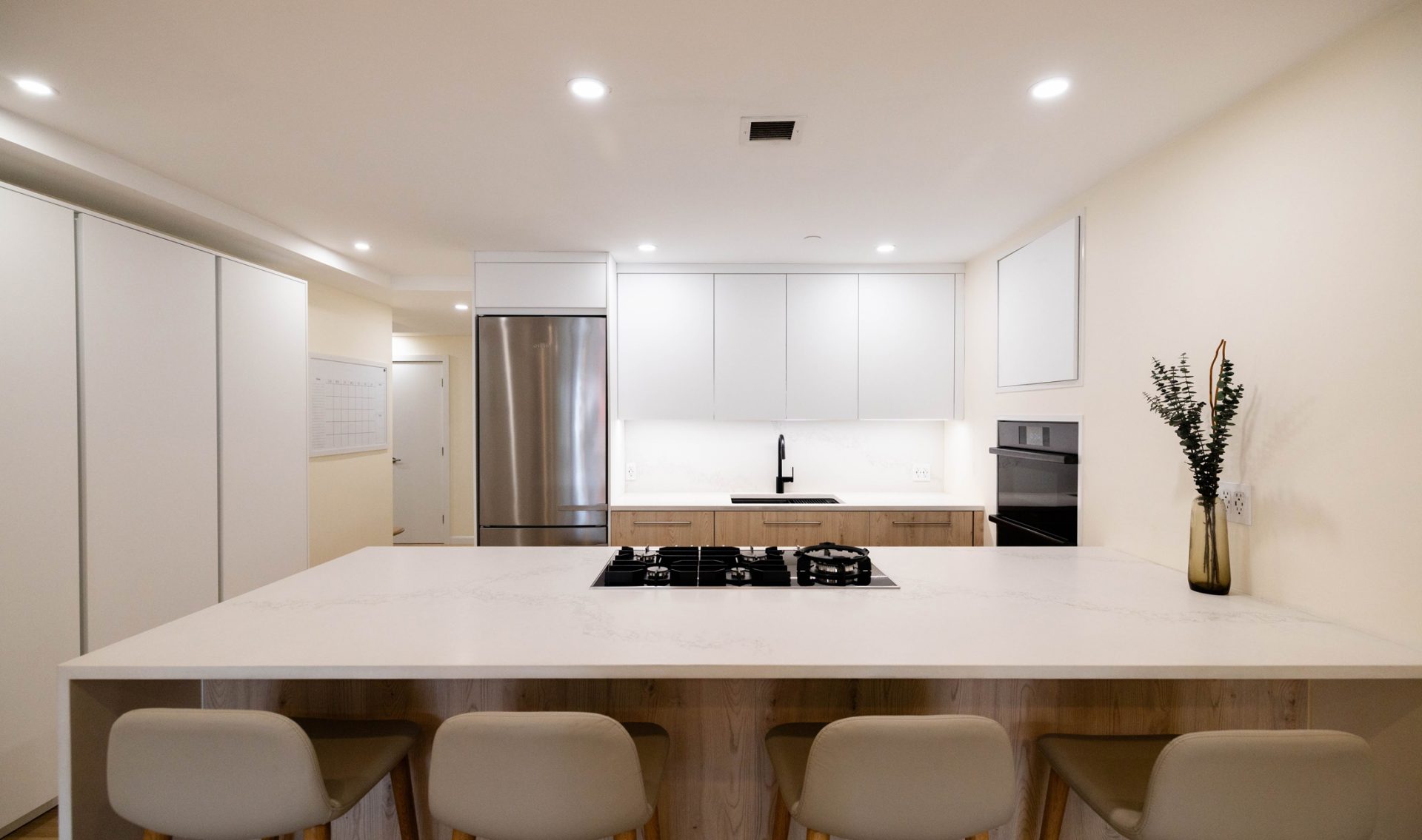 Two-Tone Kitchen in Natural Elements – Astoria